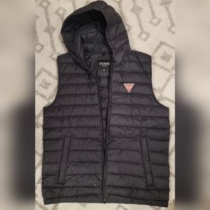 GUESS Men's Light Weight Puffer Vest with Hood M